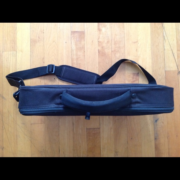 TARGUS Black Canvas Laptop Case Zippered Briefcase Messenger Bag 17 X 12 - Picture 11 of 13